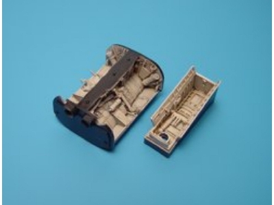 F-8 Crusader wheel bay - Academy - image 1
