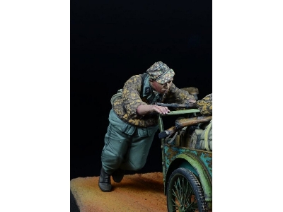 Waffen Ss Soldier Pushing 1,  1942-45 - image 3