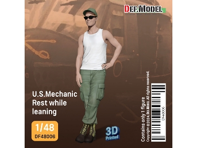 Us Mechanic Rest While Leaning - image 1