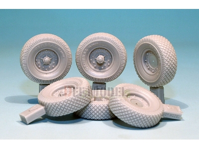 U.K Lrdg Truck Wheel Set (For Tamiya 1/35) - image 5