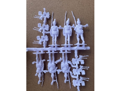 Napoleonic Austrian Line Infantry - Marching (18 Figures) - image 3