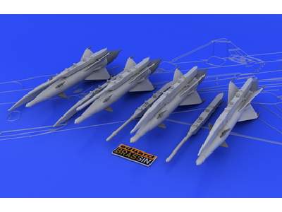 RS-2US / AA-1 Alkali 1/48 - image 1