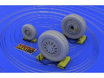 F-16 late wheels 1/48 - Tamiya - image 2