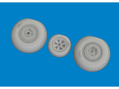 B-26G wheels 1/48 - ICM - image 3