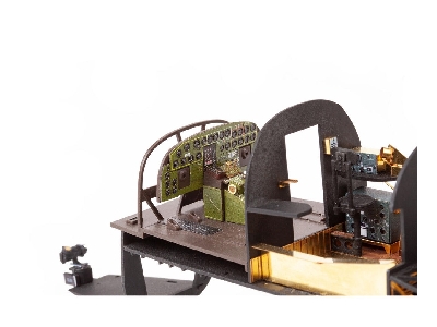 B-24D cockpit & engines 1/48 - HOBBY BOSS - image 5