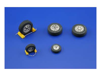 F-22A wheels 1/48 - Hasegawa - image 9