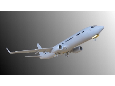 Boeing 737-800 (Designed To Be Used With Zvezda Kits) - image 8