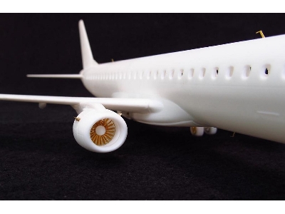 Embraer 195 Detail Set (Designed To Be Used With Revell Kits) - image 4