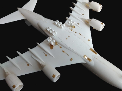 Airbus A380 detail Set (Designed To Be Used With Revell Kits) - image 11