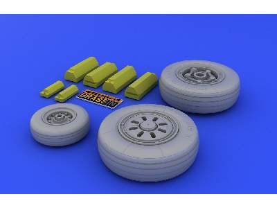 F-22A wheels 1/48 - Academy Minicraft - image 4