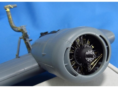 Pratt & Whitney R-1830 Set Contains Resin And Photo-etched Parts For Detailing 1 Engine Of The Aircraft (Designed To Be Used Wit