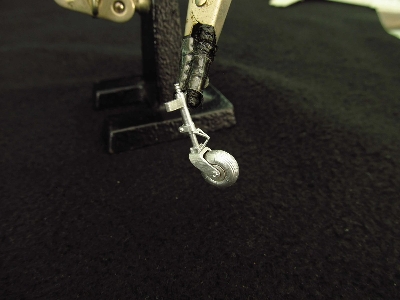 Yakovlev Yak-9 - Landing Gears 3d-printed (For Icm Kits) - image 9