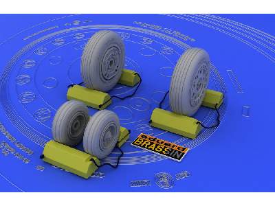 F-4B/ N wheels 1/48 - Hasegawa - image 3