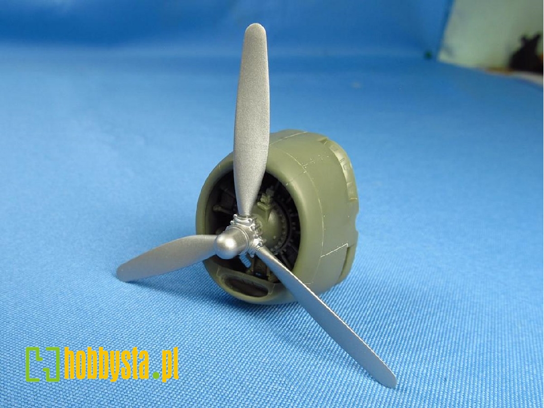 Vultee Vengeance - Propeller Set (Designed Be Used With Dora Wings Kits) - image 1