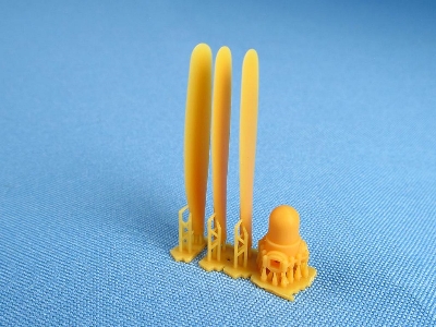 Vultee Vengeance - Propeller Set (Designed Be Used With Dora Wings Kits) - image 2