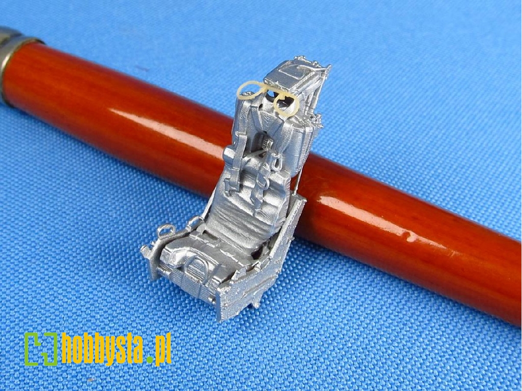 Ejection Seat Martin-baker Mk.7 (2 Pcs) - image 1 Ejection Seat Martin-baker Mk.7 (2 Pcs) - image 1