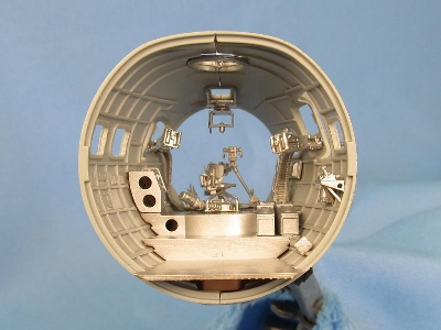 Boeing B-17 G Flying Fortress - Bombardier's Cockpit Interior Set (For Hong Kong Model Kits) - image 4