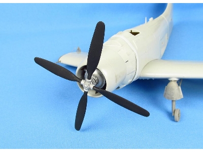 Douglas A-1 H/J Skyraider - Wright R-3350-26wa Engine (Designed To Be Used With Tamiya Kits) - image 7