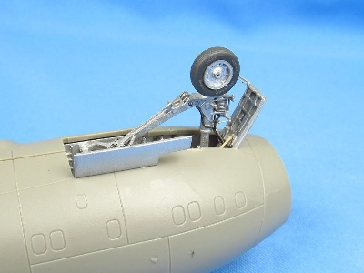Grumman E-2 C Hawkeye - Landing Gears And Bays Set (For Italeri And Kinetic Model Kits) - image 9
