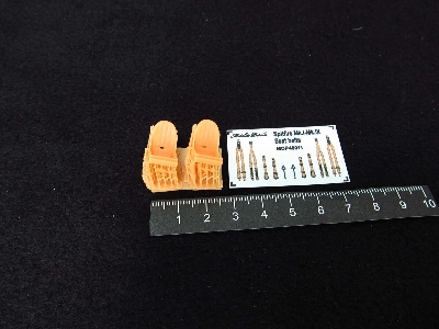 Supermarine Spitfire Mk.I - Mk.Ix Seats X 2 With Seatbelts (3d-printed) - image 1