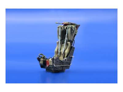 F-4C/ D/E/ F/G seat 1/48 - Hasegawa - image 14