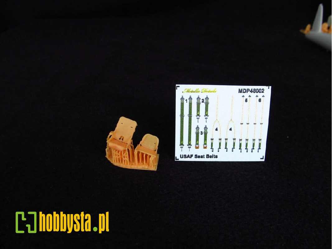 Douglas A-26 Invader Seats X 2 With Seatbelts (3d-printed) - image 1 Douglas A-26 Invader Seats X 2 With Seatbelts (3d-printed) - image 1