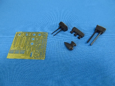 Consolidated B-24 Liberator - Exterior Details (Designed To Be Used With Monogram And Revell Kits) - image 1