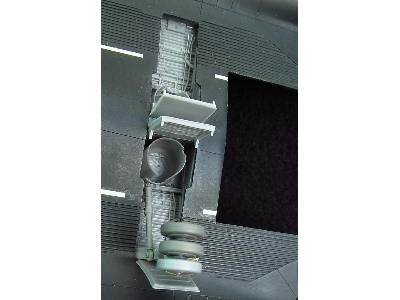 Lockheed Sr-71 Blackbird - Landing Gears (Designed To Be Used With Academy And Italeri Kits) - image 9
