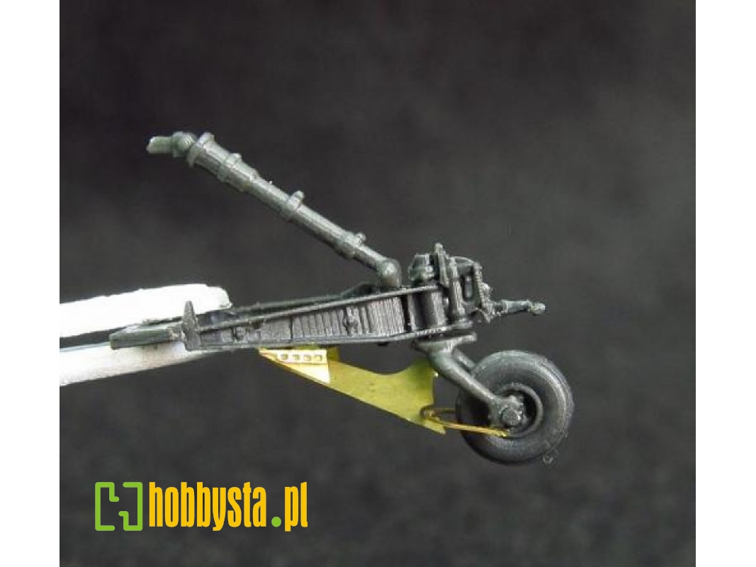 Boeing/Hughes Ah-64 D Longbow Apache - Tail Support - image 1 Boeing/Hughes Ah-64 D Longbow Apache - Tail Support - image 1