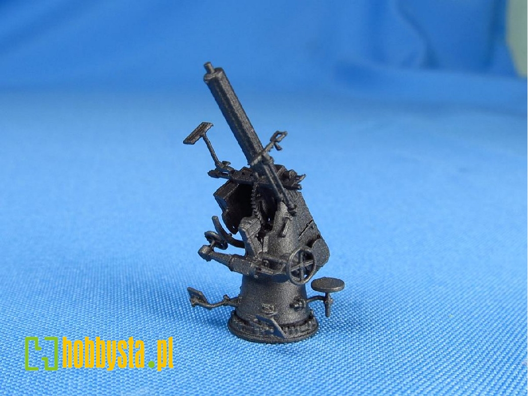 Vickers 40 Mm Automatic Gun - image 1 Vickers 40 Mm Automatic Gun - image 1