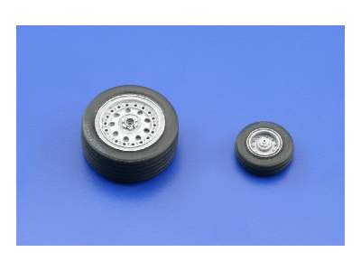 F-4J/ S wheels 1/48 - Hasegawa - image 10