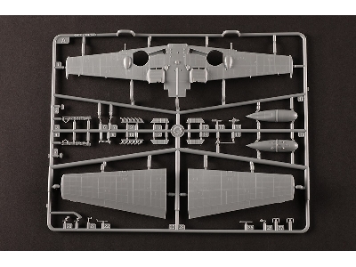Messerschmitt Bf109e-4 - image 11