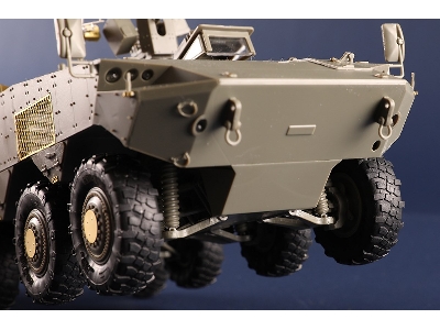 Idf Eitan Wheeled Apc - image 12