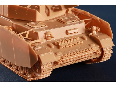 British Challenger Ii Mbt - image 14