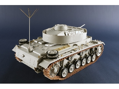 Pz.Kpfw.Iii Ausf.J - image 7