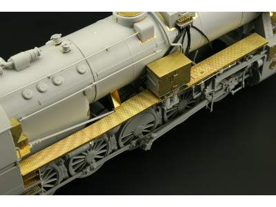 BR 52 w/ Steifrahmentender floor plate 1/35 - Trumpeter - image 6