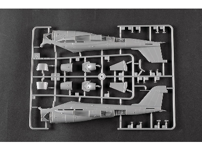Grumman A-6 E Tram Intruder - image 11