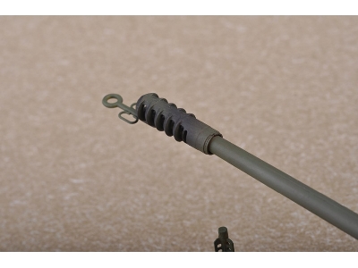 Soviet D-30 122mm Howitzer - Late Version - image 4