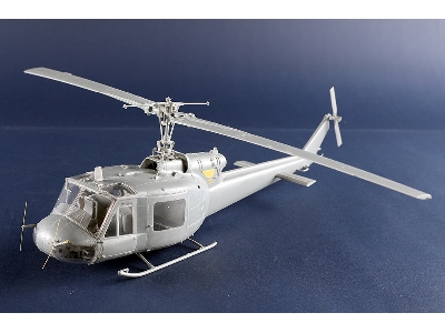 Bell Uh-1 B Huey - image 8