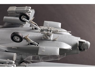 Mcdonnell Douglas / Boeing Ah-64 A Apache (Late) - image 12