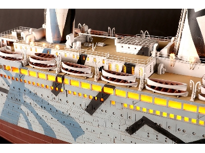 Olympic & Britannic Light Sets (For Trumpeter 03720 & 03721 Kits) - image 6