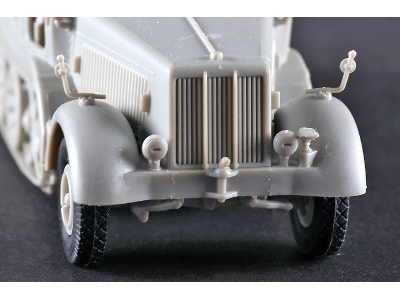 Sd.Kfz.8 Schwerer Zugkraftwagen 12t - image 8