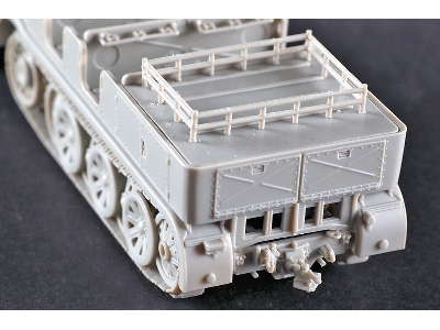 Sd.Kfz.8 Schwerer Zugkraftwagen 12t - image 10