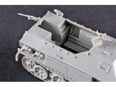 Sd.Kfz.8 Gepanzerte 12t - image 7