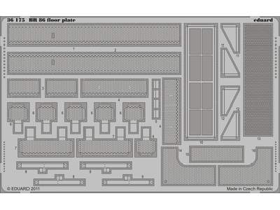 BR 86 floor plate 1/35 - Trumpeter - image 1