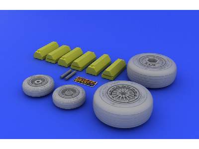 F-4C/ D/E/ F/G wheels 1/32 - Tamiya - image 4