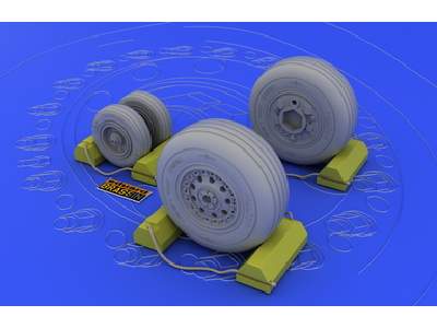 F-4J/ S wheels 1/32 - Tamiya - image 1