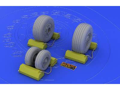 F-4J/ S wheels 1/32 - Tamiya - image 3