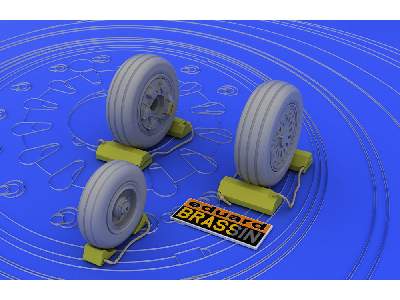 F-16 early wheels 1/48 - Tamiya - image 3