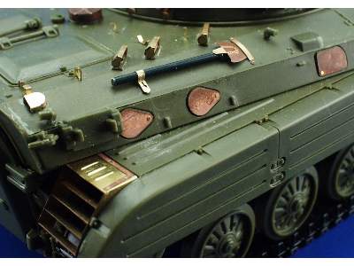 BMP-2 1/35 - Zvezda - image 7